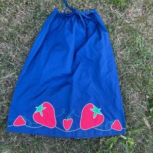 Vintage 1985 Jilly Strawberry Appliqué skirt